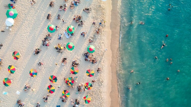 Médias, défis et perspectives